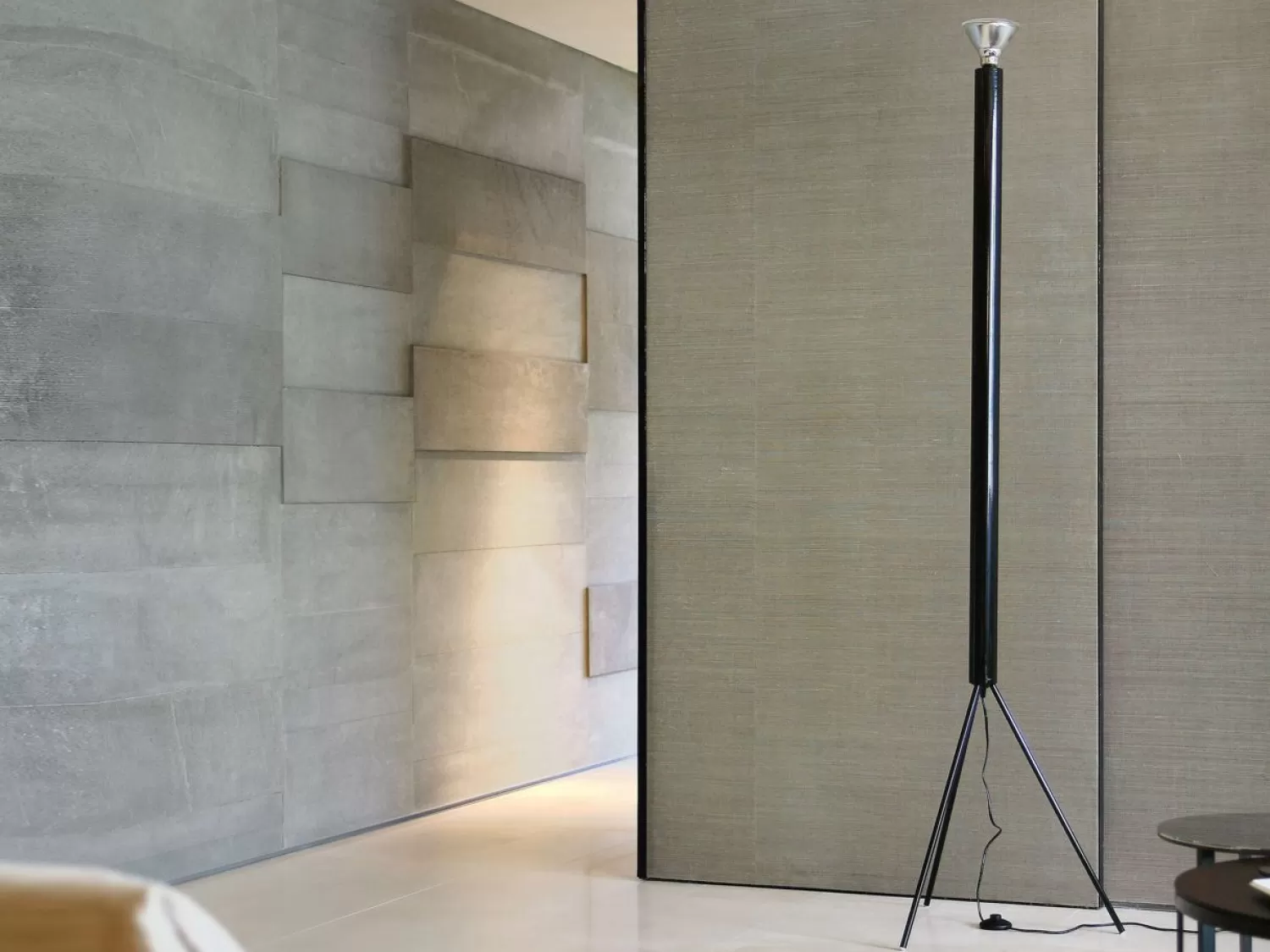 Flos Floor Lamps<Luminator Floor Lamp